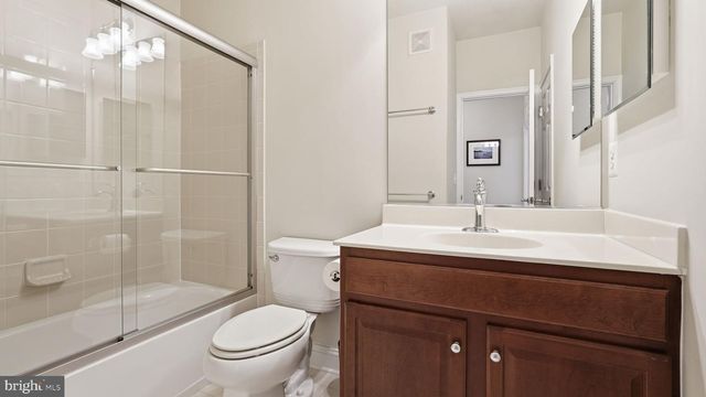 14523 BARKHAM DR, Woodbridge, VA 22191