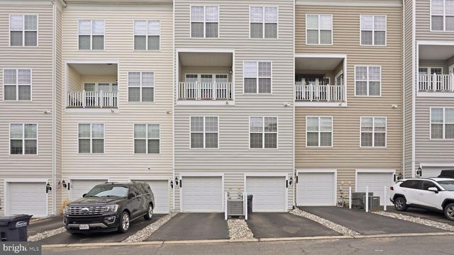 14523 BARKHAM DR, Woodbridge, VA 22191