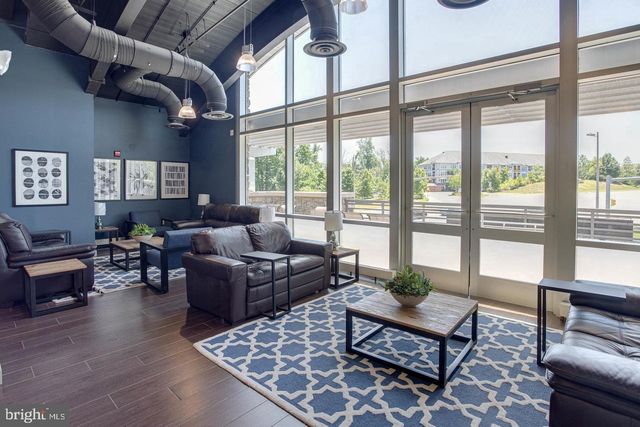 14523 BARKHAM DR, Woodbridge, VA 22191