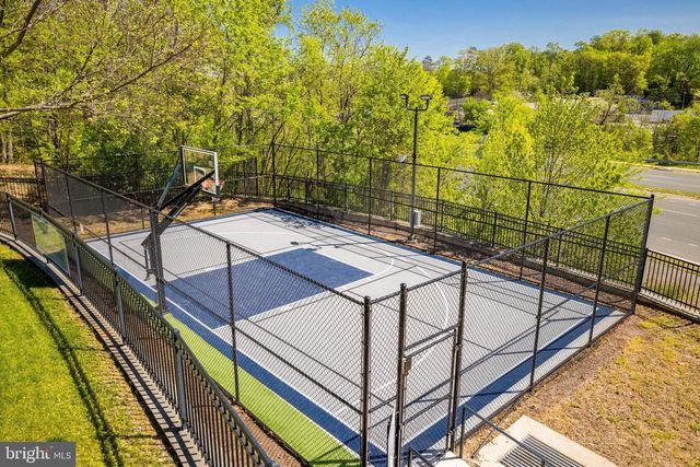 14523 BARKHAM DR, Woodbridge, VA 22191