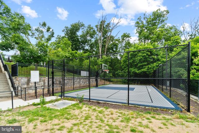 14523 BARKHAM DR, Woodbridge, VA 22191