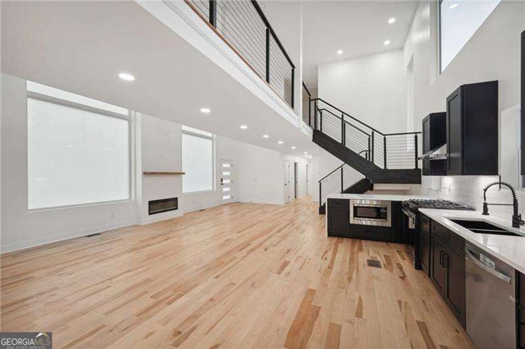 2396 SUNSET Drive NE, Atlanta, GA 30345 — photo 5