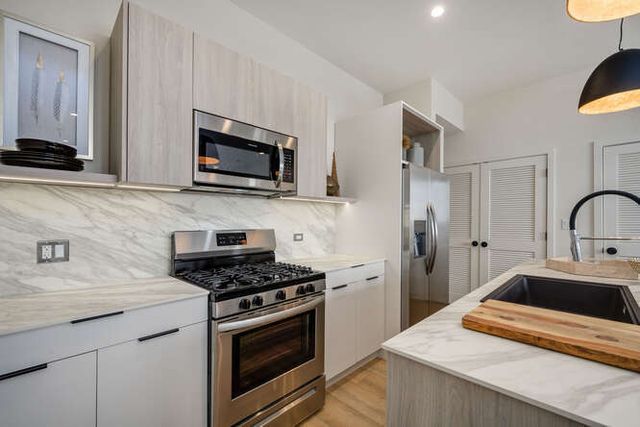 3207 N Narragansett Avenue 308, Chicago, IL 60634