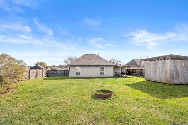 36043 Portsmouth Dr, Denham Springs, LA 70706