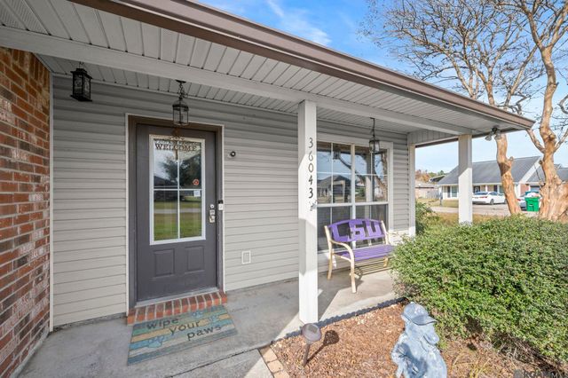 36043 Portsmouth Dr, Denham Springs, LA 70706
