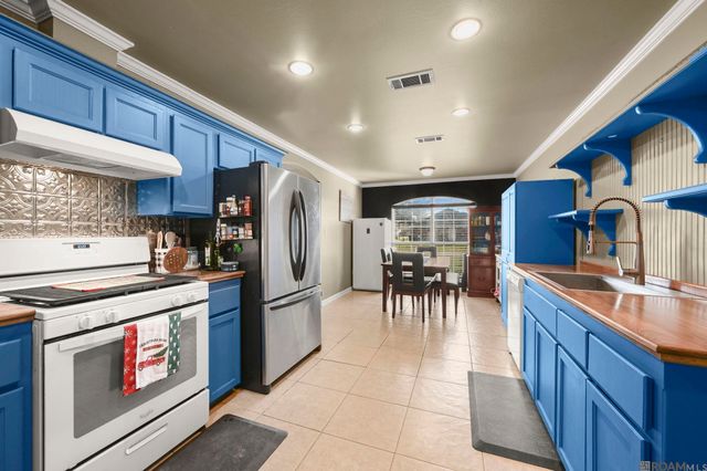 36043 Portsmouth Dr, Denham Springs, LA 70706