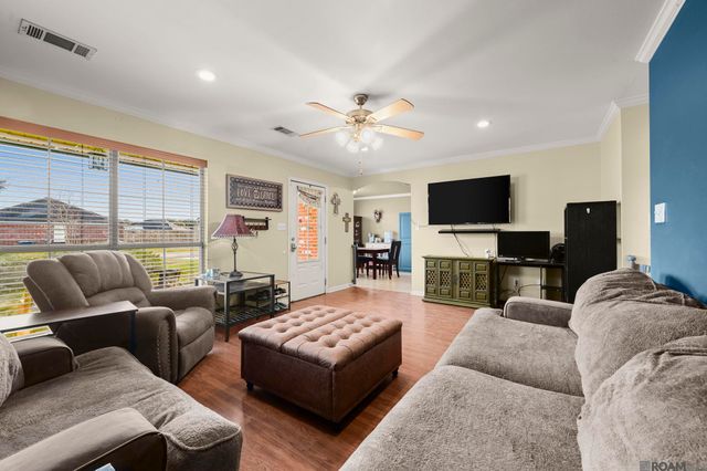 36043 Portsmouth Dr, Denham Springs, LA 70706