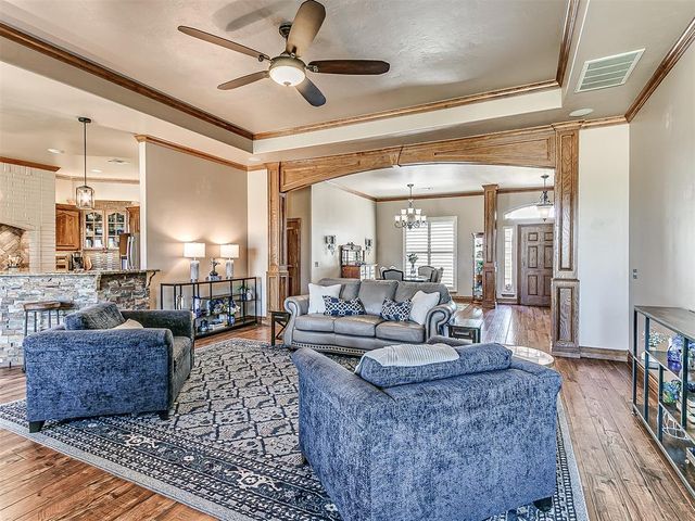6255 Cedar Farm Road, Edmond, OK 73025