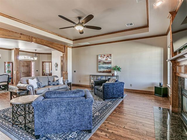 6255 Cedar Farm Road, Edmond, OK 73025