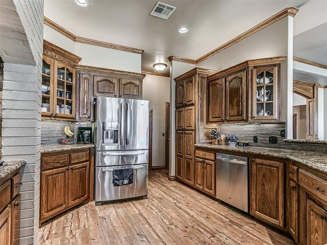6255 Cedar Farm Road, Edmond, OK 73025