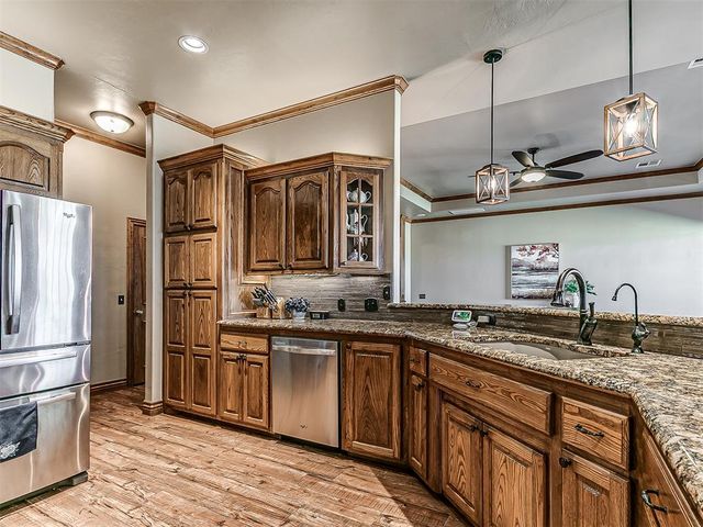 6255 Cedar Farm Road, Edmond, OK 73025