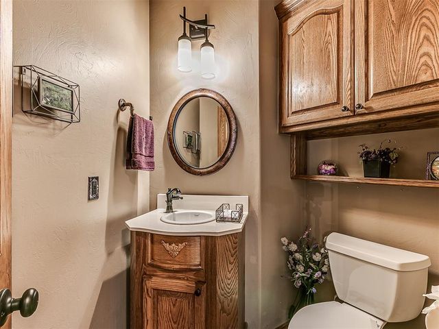 6255 Cedar Farm Road, Edmond, OK 73025