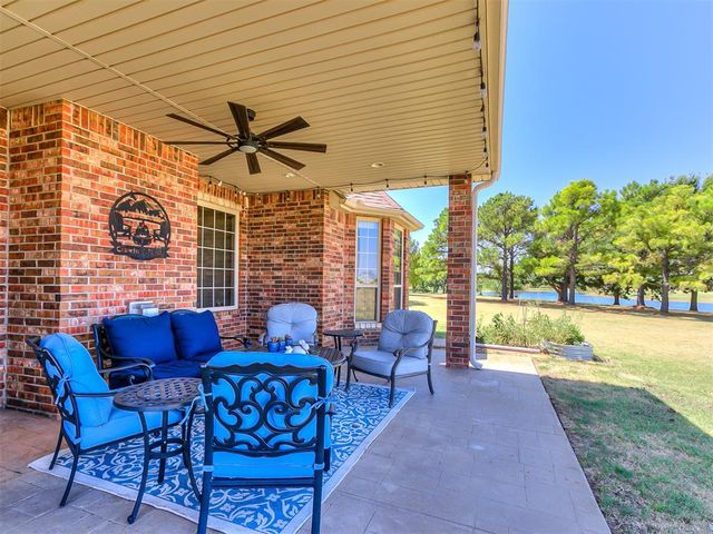 6255 Cedar Farm Road, Edmond, OK 73025