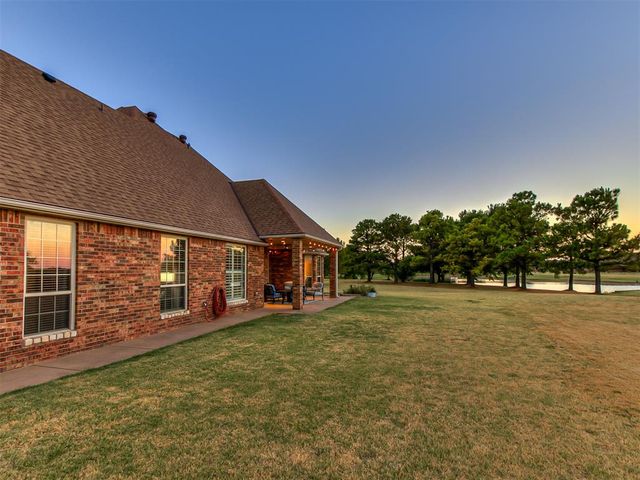6255 Cedar Farm Road, Edmond, OK 73025