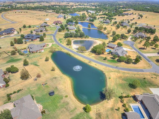 6255 Cedar Farm Road, Edmond, OK 73025