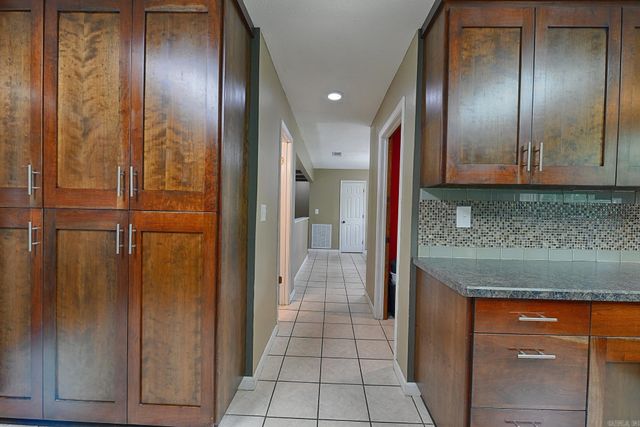 1 Ivy Circle, Arkadelphia, AR 71923