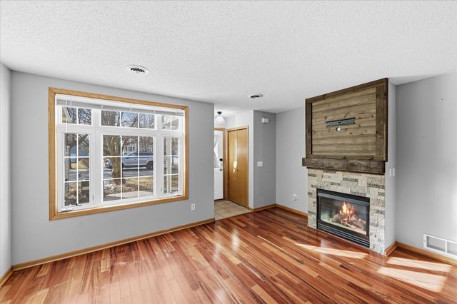 508 Aqua Circle, Lino Lakes, MN 55014