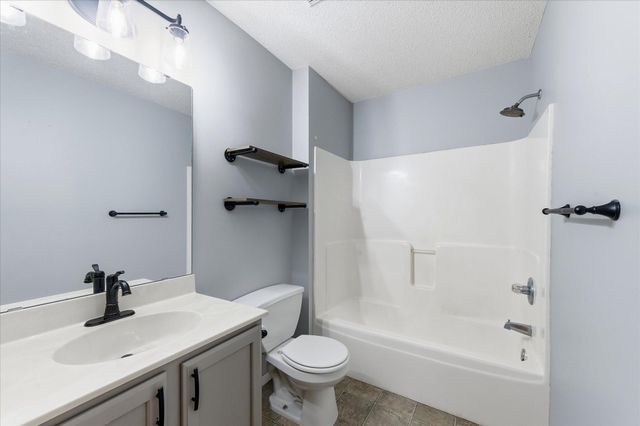 508 Aqua Circle, Lino Lakes, MN 55014