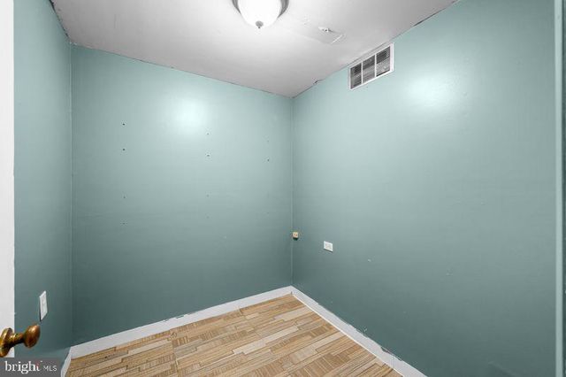 1817 TOWNSHIP RD, Wilmington, DE 19804