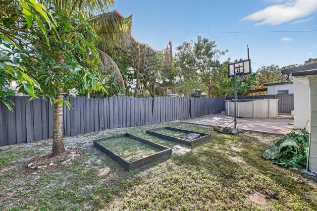 2640 SW 6th Court Unit 2, Fort Lauderdale, FL 33312