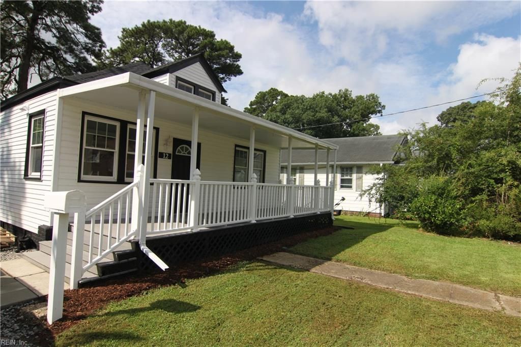 12 Oakcrest ST, Portsmouth, VA 23702