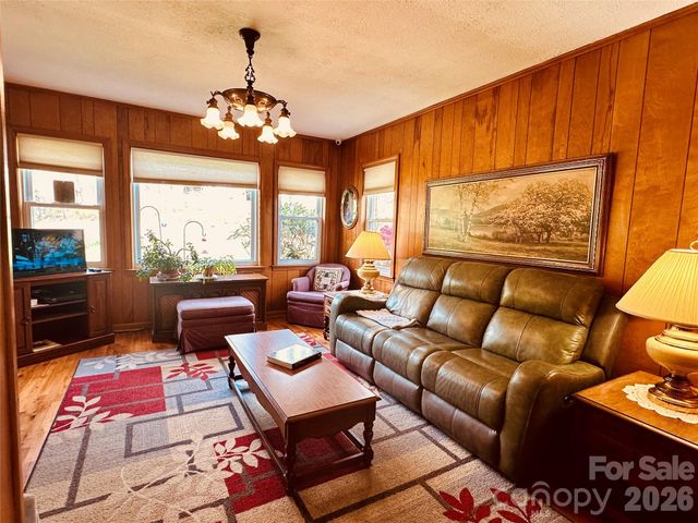 580 Russ Norris Heaton Road, Elk Park, NC 28622