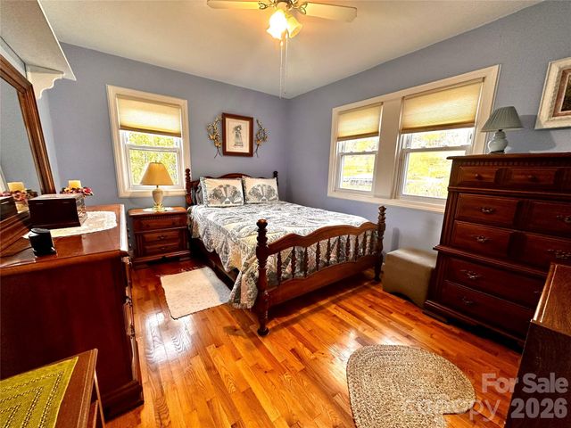 580 Russ Norris Heaton Road, Elk Park, NC 28622