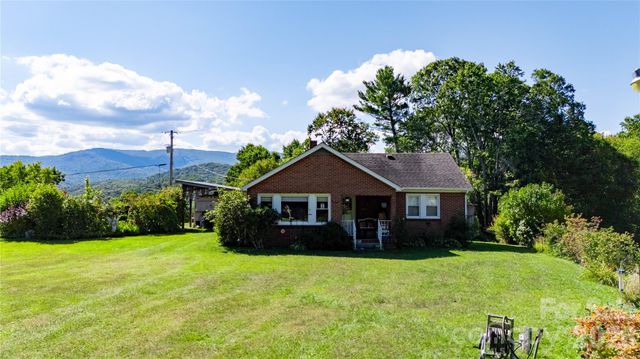 580 Russ Norris Heaton Road, Elk Park, NC 28622