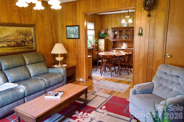 580 Russ Norris Heaton Road, Elk Park, NC 28622