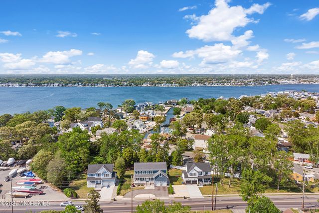 316 Mantoloking Road, Brick, NJ 08723
