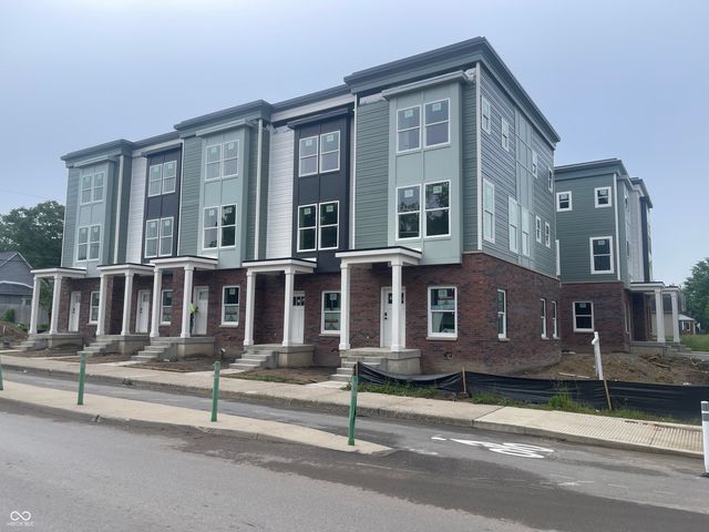 2611 E New York Street, Indianapolis, IN 46201