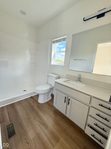 2611 E New York Street, Indianapolis, IN 46201