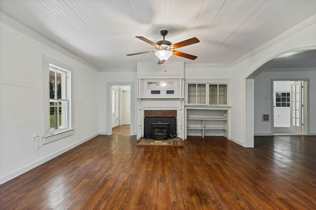 200 Memory Lane, Benton, TN 37307