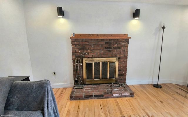 154 Dudley Oxford Rd, Dudley, MA 01571