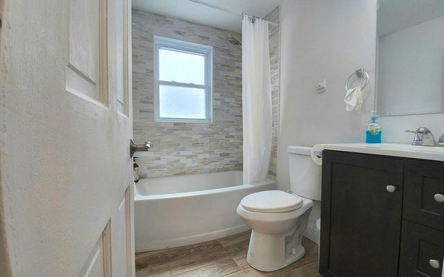 154 Dudley Oxford Rd, Dudley, MA 01571