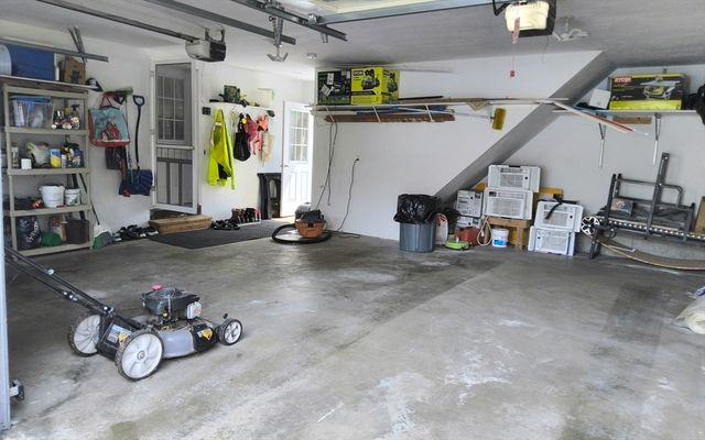 154 Dudley Oxford Rd, Dudley, MA 01571