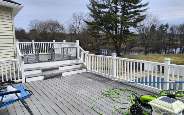 154 Dudley Oxford Rd, Dudley, MA 01571