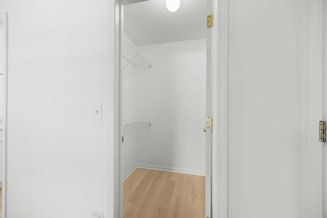 1107 Yorkshire Court B, Elgin, IL 60120