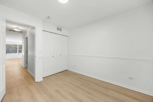 1107 Yorkshire Court B, Elgin, IL 60120