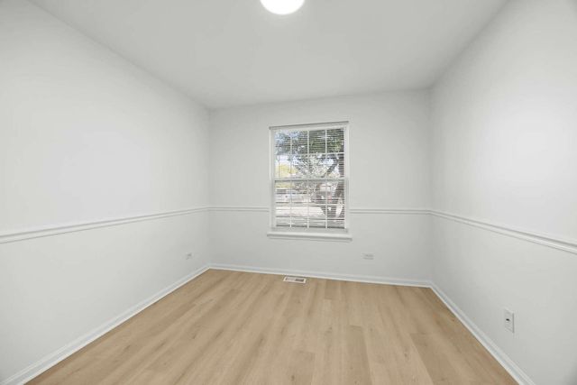 1107 Yorkshire Court B, Elgin, IL 60120