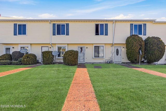 201 Sawmill Road, Brick, NJ 08724