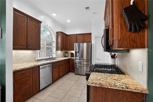 3925 Hawk Owl Cove, College Station, TX 77845