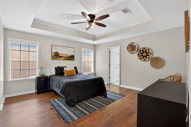 3925 Hawk Owl Cove, College Station, TX 77845