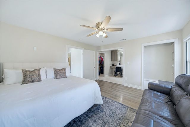 516 Island Lodges DR, Buchanan Dam, TX 78609