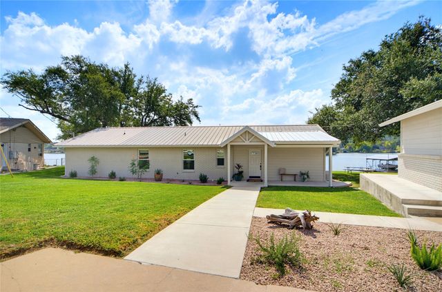 516 Island Lodges DR, Buchanan Dam, TX 78609