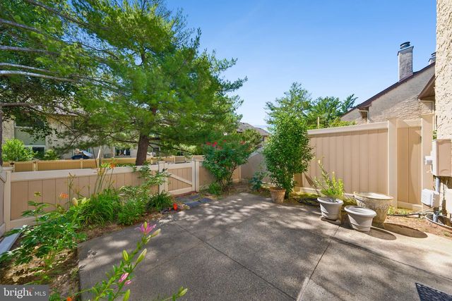 90 TENNYSON DRIVE, Plainsboro, NJ 08536