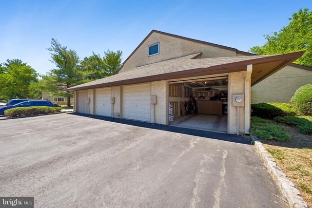 90 TENNYSON DRIVE, Plainsboro, NJ 08536
