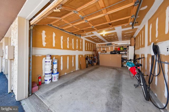 90 TENNYSON DRIVE, Plainsboro, NJ 08536