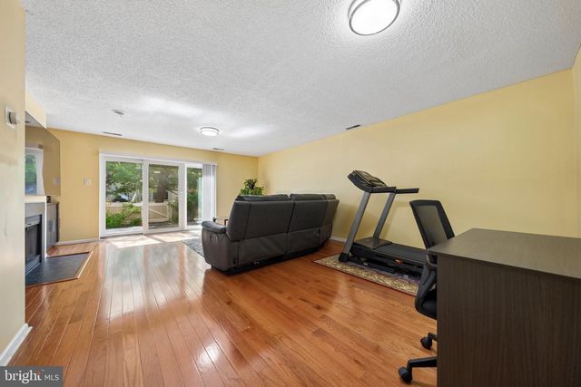 90 TENNYSON DRIVE, Plainsboro, NJ 08536