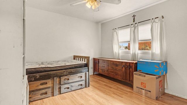 2170 Pilgrims Point Drive, Friendswood, TX 77546